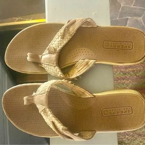 Sperry flip flops